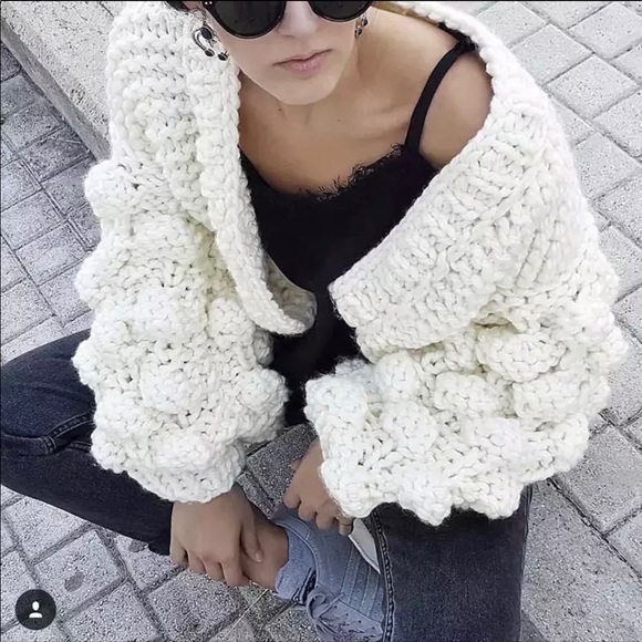 LAST ONE!!White Thick Knitted Long Sleeve Cardigan - Picture 5 of 16